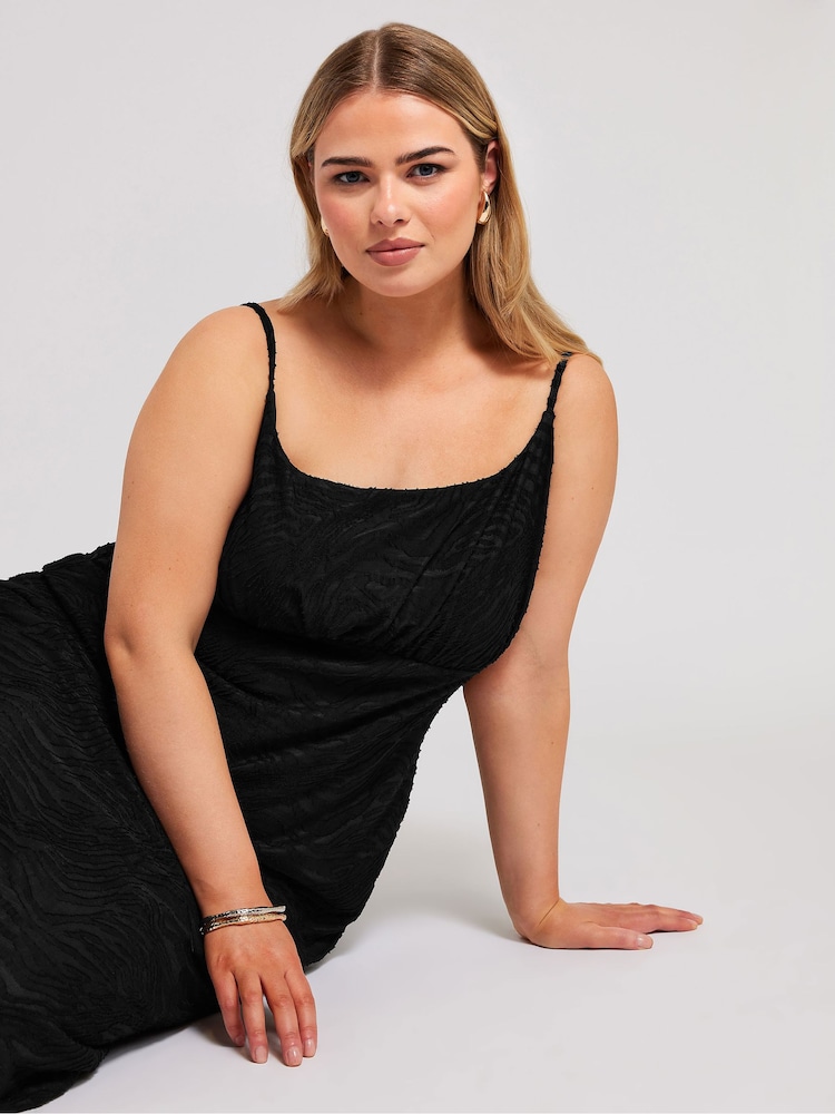 Yours Curve Animal Stretch Jacquard Slip Dress - Bild 2 von 6 Yours Curve Animal Stretch Jacquard Slip Dress - Bild 2 von 6