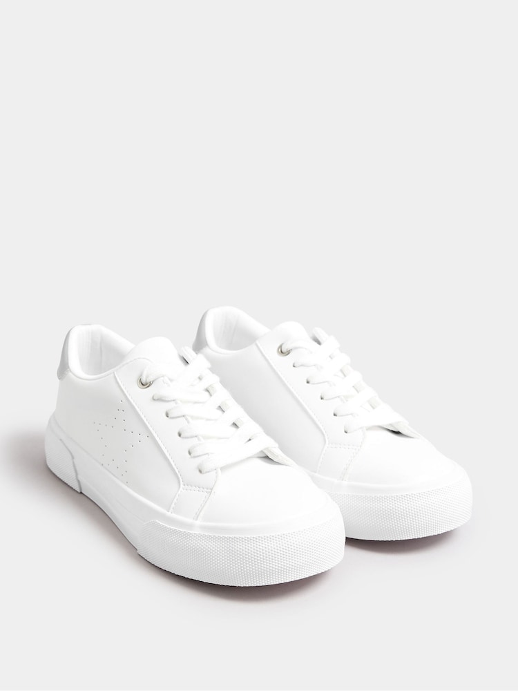 Yours Curve Extra širok kroj Star Cut Out Trainers - Slika 2 iz 5 Yours Curve Extra širok kroj Star Cut Out Trainers - Slika 2 iz 5