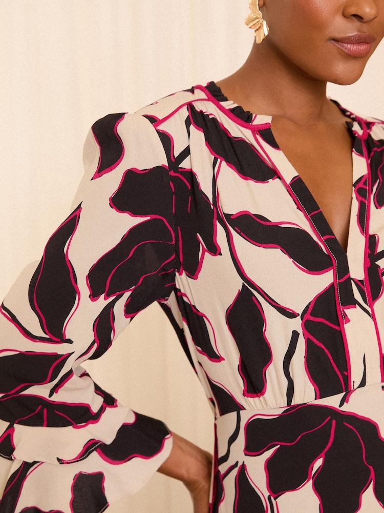 Love & Roses Floral Keyhole Tipped 3/4 Sleeve Midi Dress - Image 2 of 4
