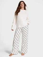 Victoria's Secret White Script Long Sleeve T-Shirt Flannel Pyjama Set - Image 1 of 1