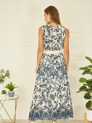 Yumi Blue Floral Border Print Broderie Anglaise 100% Cotton Midi Dress - Image 4 of 5