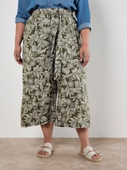 Apricot Green Batik Leaf Belted Culotte Trousers - Image 2 of 4