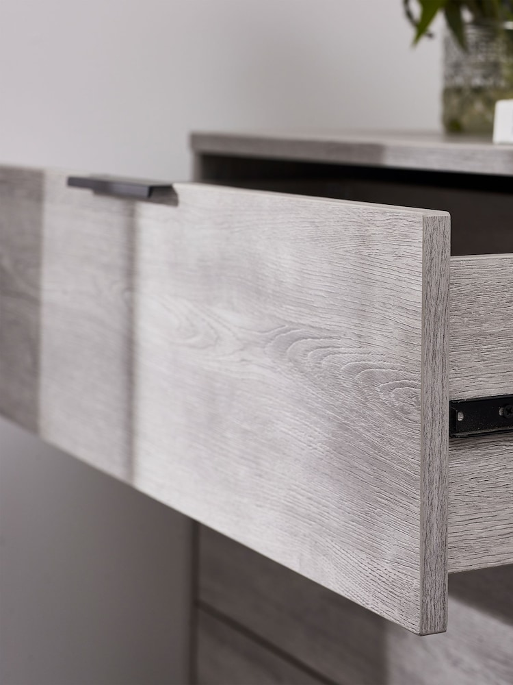Julian Bowen Grey and Oak Bali 4 Drawer Chest - Image 6 of 6