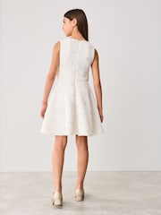 Baker by Ted Baker Bow Detail Embossed Scuba Dress - Bild 3 von 11
