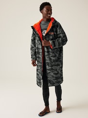 Regatta Grey Adult Waterproof Changing Robe - Image 3 of 8