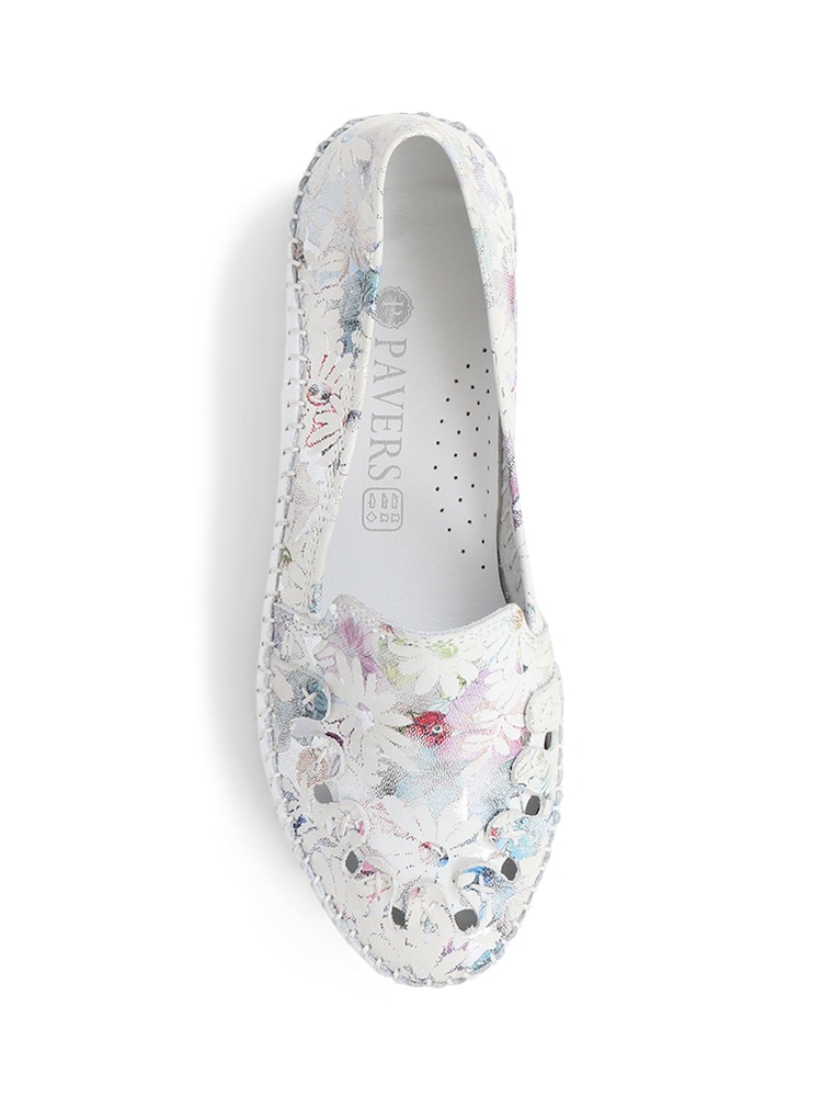 Pavers Casual Leather White Moccasins - Image 4 of 5