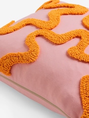 Novogratz Pink Squiggle Tufted Cushion - Image 4 of 5