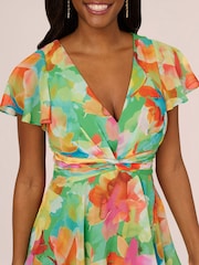 Adrianna Papell Grünes gestuftes Chiffon Midikleid - Bild 5 von 7