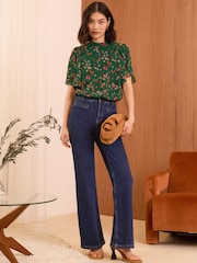 Love & Roses Green Floral Floral Printed Dobby Flutter Sleeve Blouse - Image 3 of 4