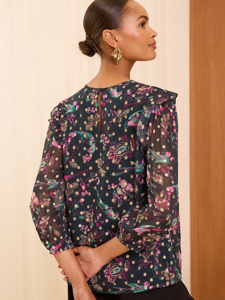 Love & Roses Green Bird Metallic Printed Crew Neck Blouse - Image 4 of 4