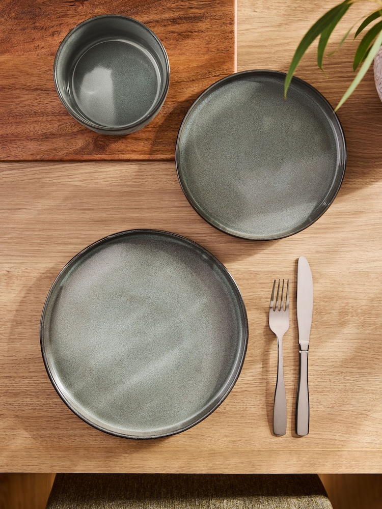 12 Piece Green Dalton Reactive Glaze Dinner Set - Image 2 of 5