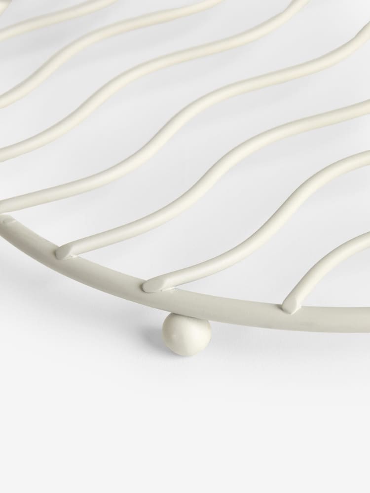 Set of 2 Natural Skandi Wire Trivets - Image 4 of 4