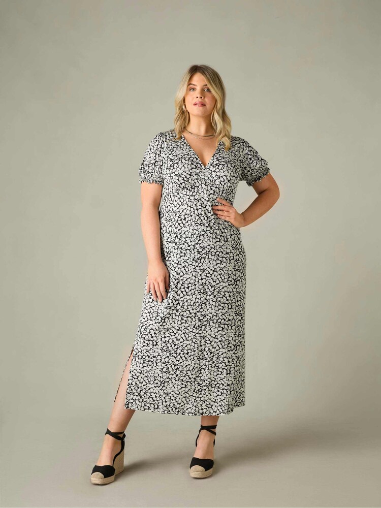 Live Unlimited Black Curve Floral Jersey Shirred Cuff Maxi Dress - Image 1 of 8 Live Unlimited Black Curve Floral Jersey Shirred Cuff Maxi Dress - Image 1 of 8