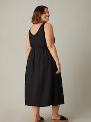 Live Unlimited Black Curve Linen Mix V-Neck Midi Dress - Image 2 of 4