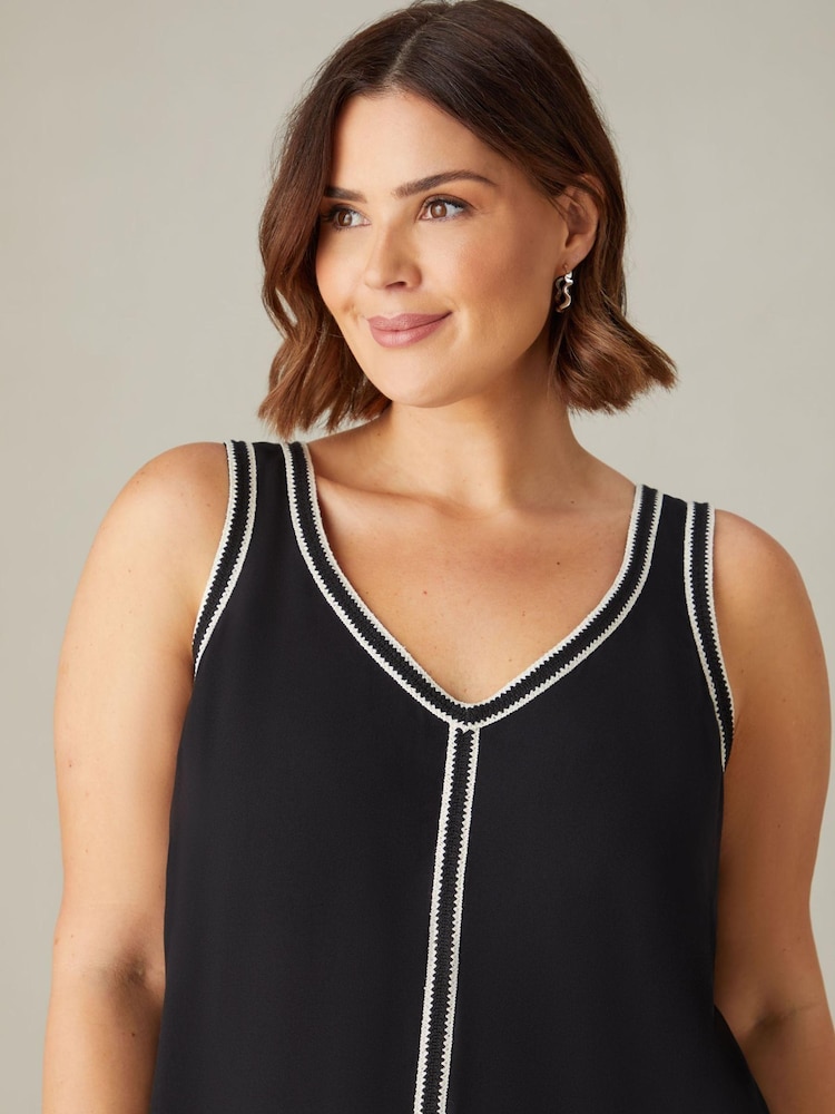 Live Unlimited Black Curve Knit Trim Vest Top - Image 2 of 3
