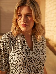 Live Unlimited Black Curve Floral Jersey Blouse - Image 5 of 7