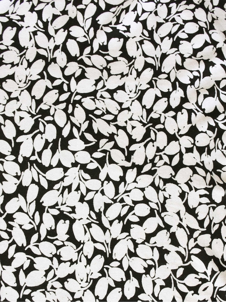Live Unlimited Black Curve Floral Jersey Blouse - Image 7 of 7