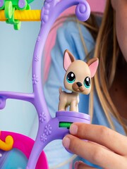 Bandai Littlest Pet Shop Pets Got Talent Playset - Image 6 of 6