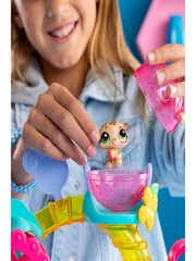 Bandai Littlest Pet Shop Fun Factory Playset - Image 5 of 6