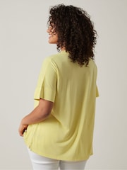 Gelb - Evans Green V-Neck Modal T-Shirt - Bild 4 von 5