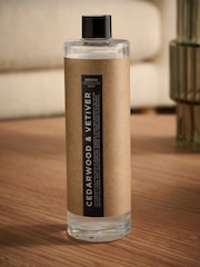 Bronx Cedarwood and Vetiver 200ml Fragranced Reed Diffuser Refill - Image 2 of 3
