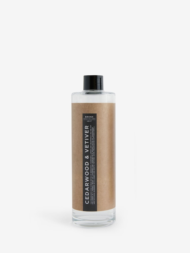 Bronx Cedarwood and Vetiver 200ml Fragranced Reed Diffuser Refill - Image 3 of 3