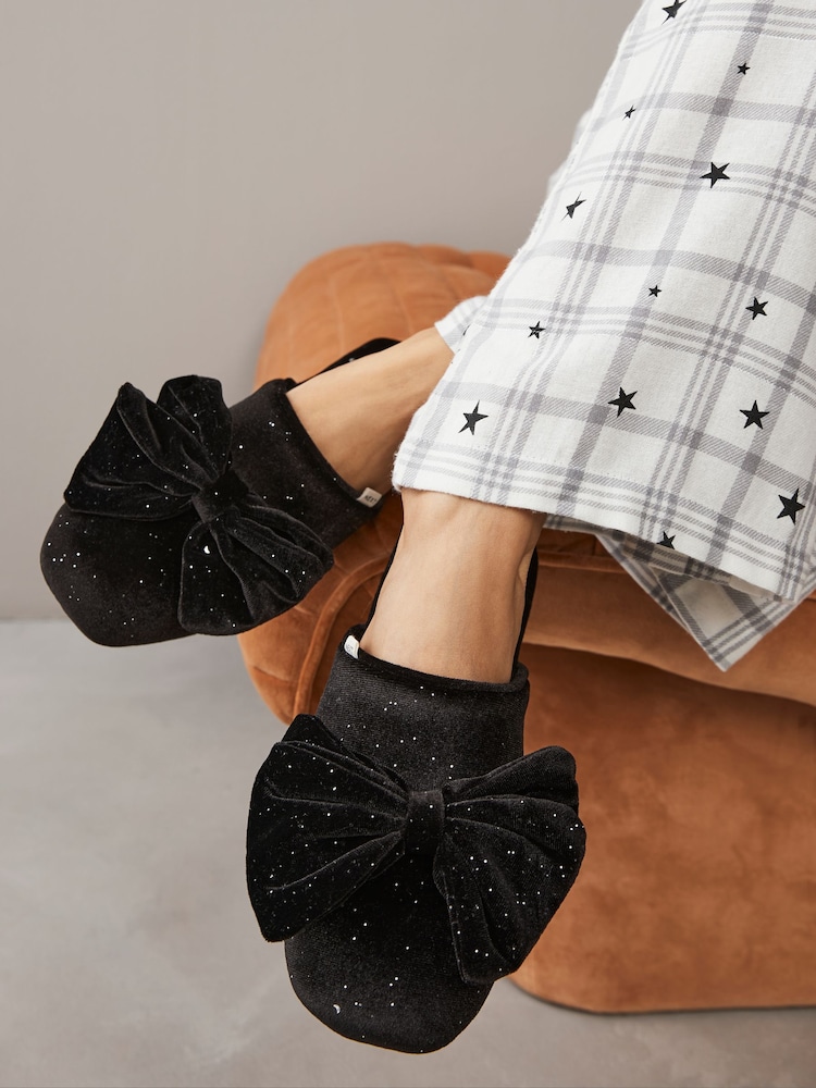 Schwarz - Velour Bow Mule Slippers - Bild 1 von 9 Schwarz - Velour Bow Mule Slippers - Bild 1 von 9