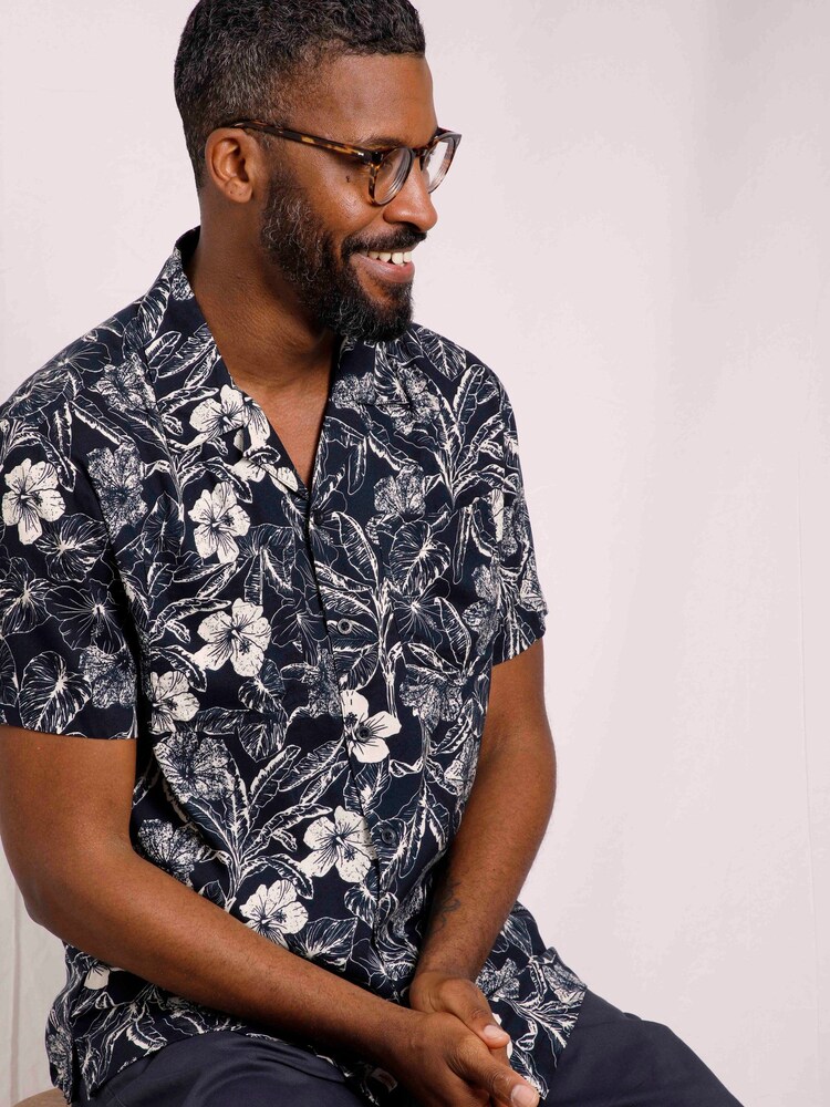 Weird Fish Navy Holborn Eco Viscose Printed Short Sleeve Shirt - Image 2 of 8