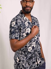 Weird Fish Navy Holborn Eco Viscose Printed Short Sleeve Shirt - Image 4 of 8