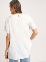 JD Williams Cream Plisse Short Sleeve Top - Image 2 of 4