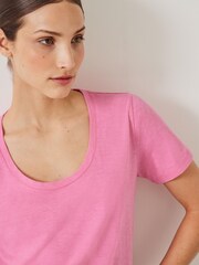 Hush Pink Hari Scoop Neck 100% Cotton Slub T-Shirt - Image 4 of 5
