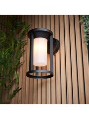 Gallery Home Black Brenden Outdoor Wall Light - Image 3 of 8