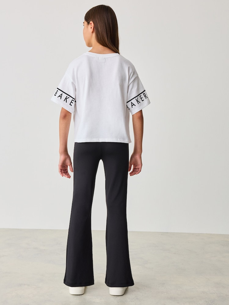 Baker by Ted Baker Cropped 100% Cotton Black T-Shirt And Flared Leggings Set - Slika 2 iz 9 Baker by Ted Baker Cropped 100% Cotton Black T-Shirt And Flared Leggings Set - Slika 2 iz 9