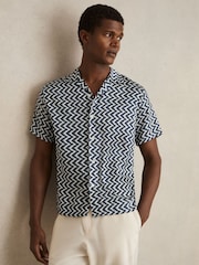Reiss Navy Oe Florida Zig-Zag Print Cuban-Collar Shirt - Image 3 of 6