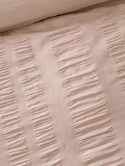 Pink 100% Cotton Seersucker 200 Thread Count Duvet Cover and Pillowcase Set - Image 5 of 6
