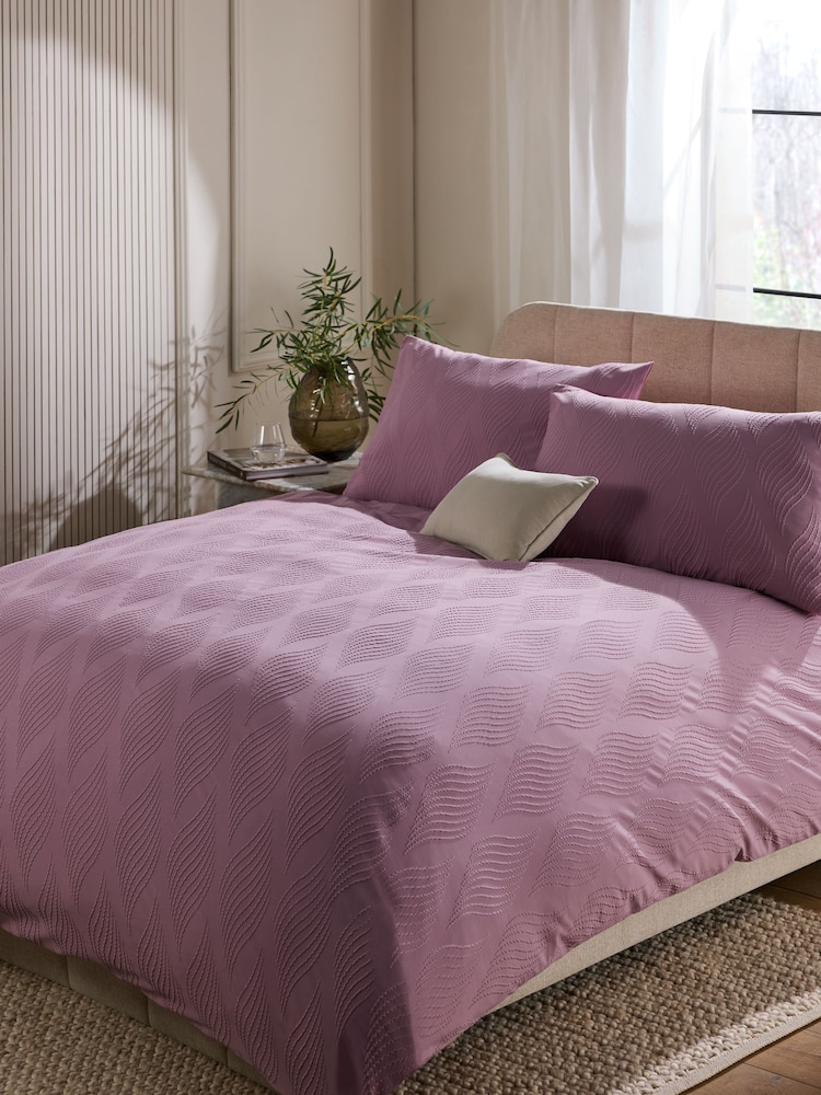 Wave Embossed Duvet Cover and Pillowcase Set - Изображение 2 из 5