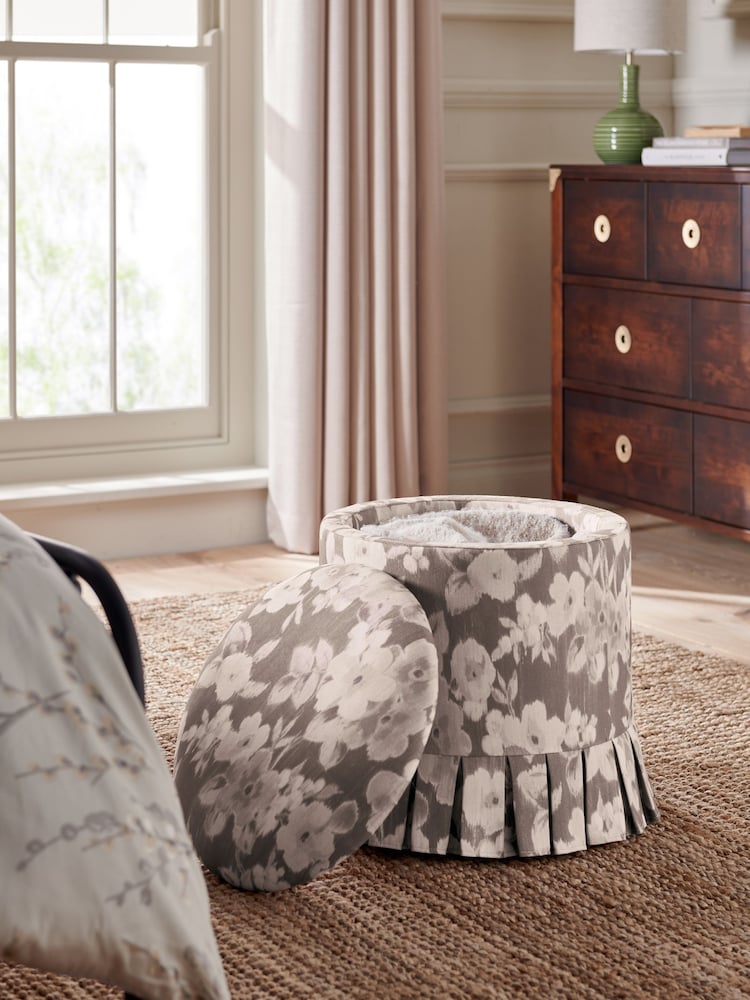 Laura Ashley Fleetham Haze Chestnut Brown Fifield Stool - Image 2 of 7