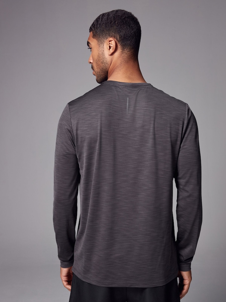Gris de charbon de bois - Active Gym Training T-Shirt - Image 3 of 6