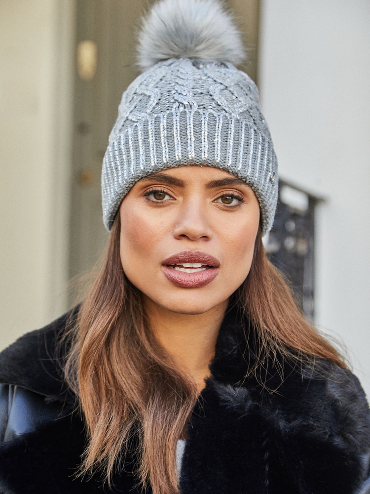 Lipsy Cosy V metalnih barvah Cable Pom čepica klobuki in kape; pokrivala - Slika 2 iz 3