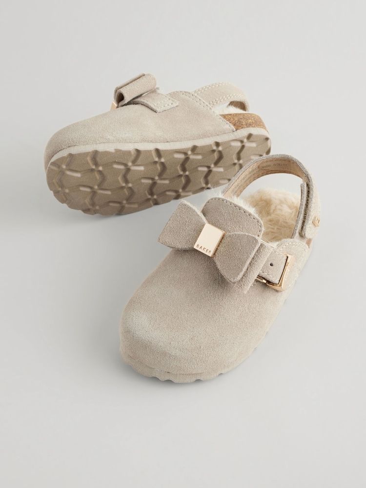 Pierre - Chaussons mules Baker by Ted Baker Girls avec sabots à nœud - Image 3 of 6