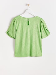 Oliver Bonas Metallic-T-Shirt mit Trompetenärmeln und Leinen - Bild 2 von 6