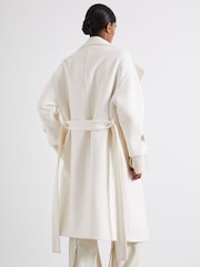 Creme - Casaco Reiss Evelyn Atelier de lã e caxemira com costura invisível - Imagem 5 de 7