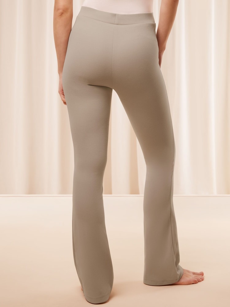 Triumph Cream Camel Smart Thermal Skinny Trousers - Image 2 of 5