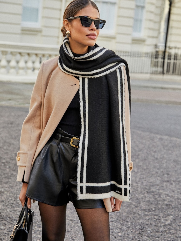 Lipsy Cosy Monochrome Reversible Scarf - Изображение 1 из 4 Lipsy Cosy Monochrome Reversible Scarf - Изображение 1 из 4
