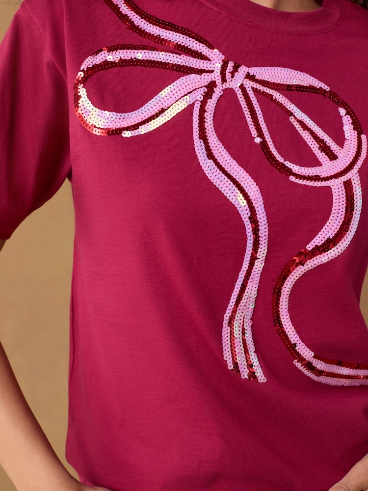 Red Bow Christmas Short Sleeve 100% Cotton T-Shirt - Image 5 of 9