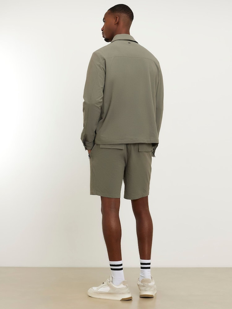 River Island Green Skinny Fit Ripstop Shorts - Image 2 of 4 River Island Green Skinny Fit Ripstop Shorts - Image 2 of 4