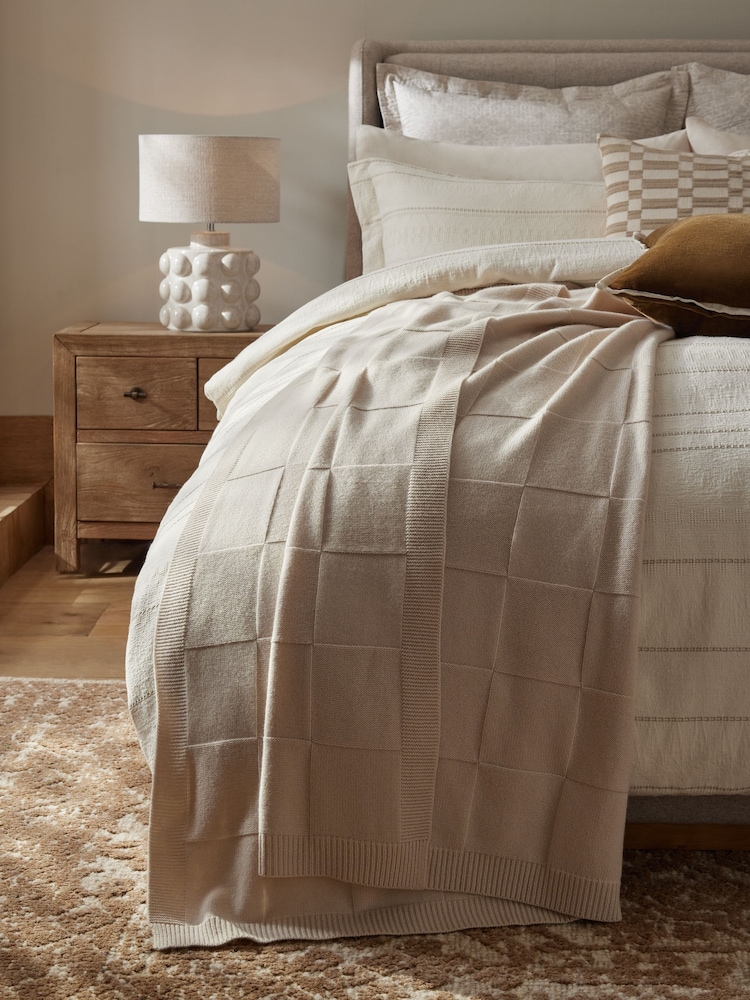 N. Premium Knitted Wool Throw - Изображение 1 из 8