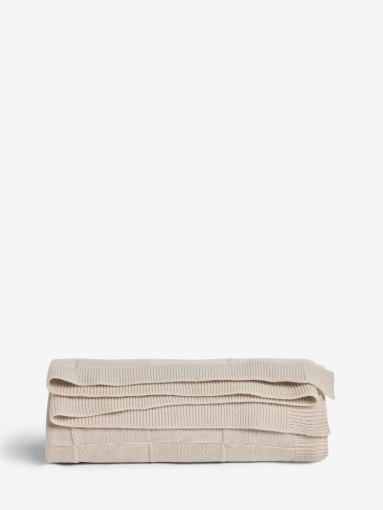 Ivory N. Premium Knitted Wool Throw - Image 6 of 6 Ivory N. Premium Knitted Wool Throw - Image 6 of 6