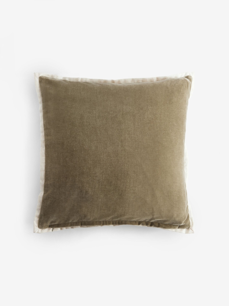 Green Loxley Velvet 50 x 50cm Cushion - Image 4 of 5