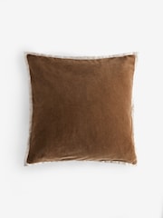 Ochre Loxley Velvet 50 x 50cm Cushion - Image 3 of 5